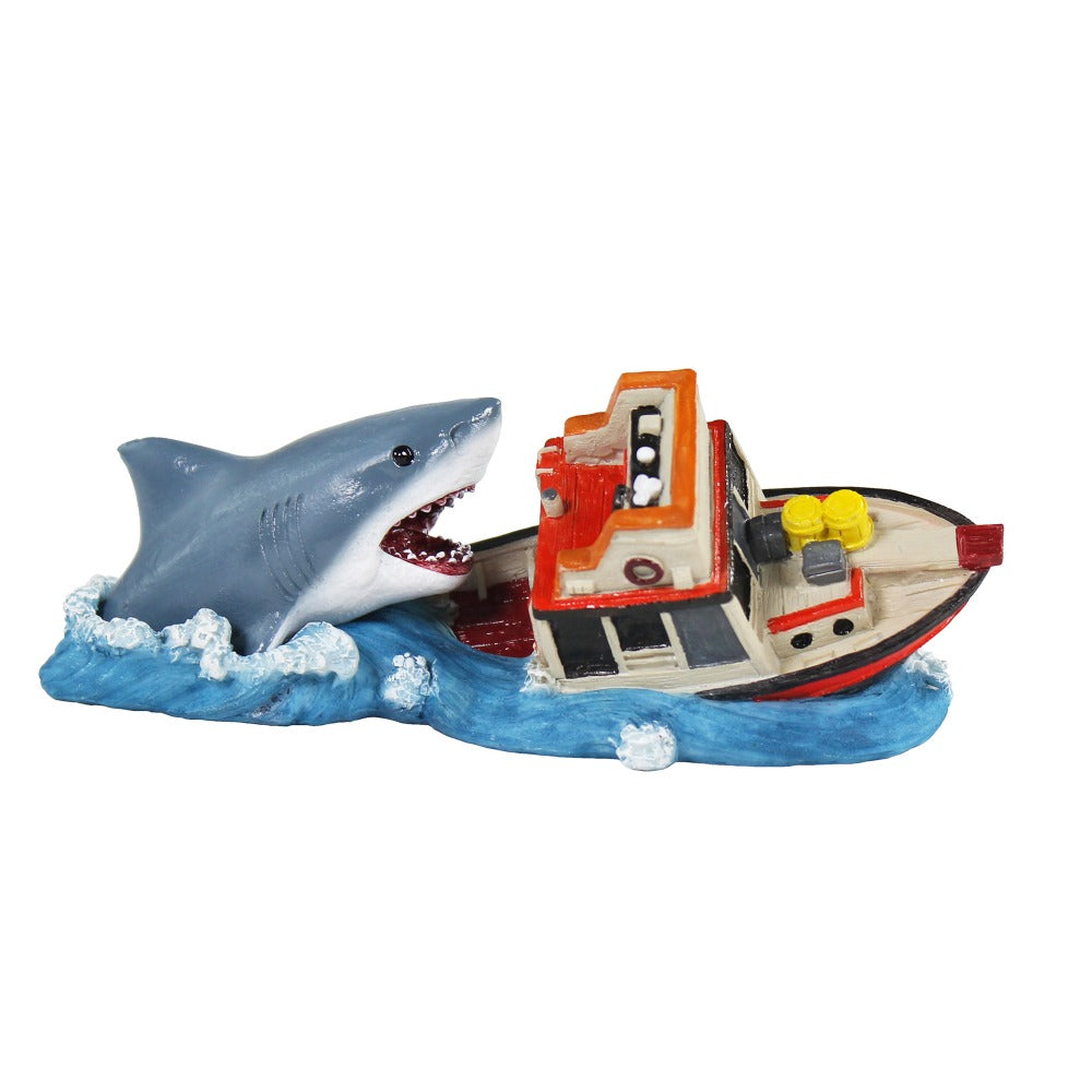Penn-Plax Officially Licensed Universal Studios Jaws Boat Attack Décor Small 030172103285